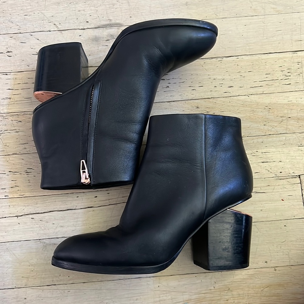 black alexander wang gabi bootie rose gold size 38